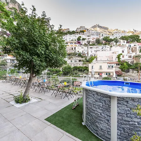 Couette-café Florida 4*