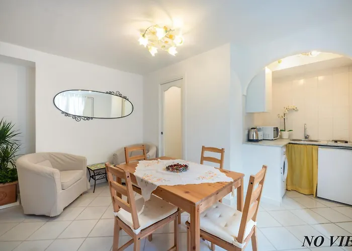 Florida Oda ve Kahvaltı 4*