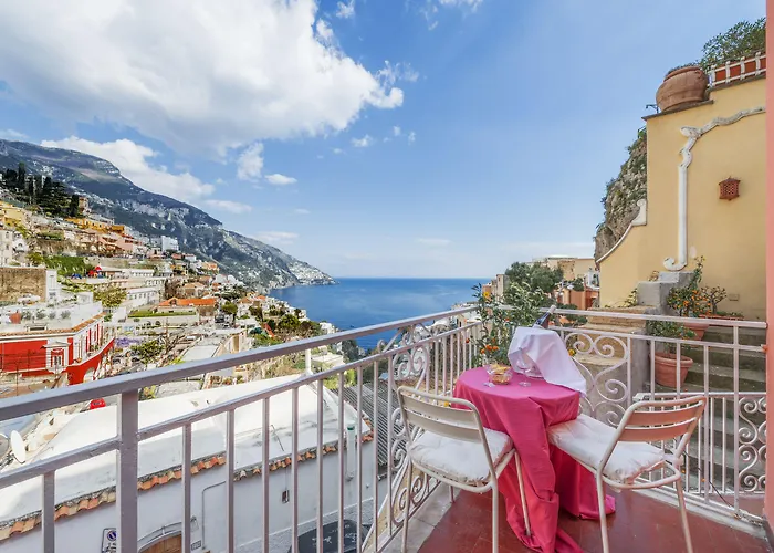 Oda ve Kahvaltı Florida 4*