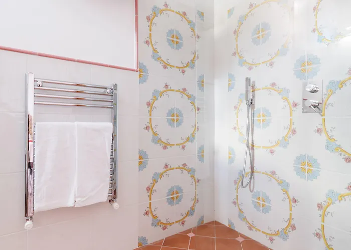 Oda ve Kahvaltı Florida Positano